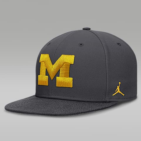 Jordan Michigan Pro Men's Jordan Brand Dri-FIT College Fitted Hat