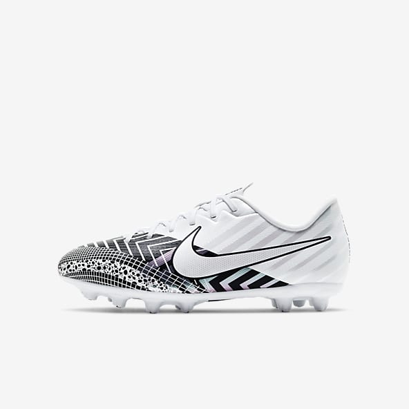 white nike soccer boots