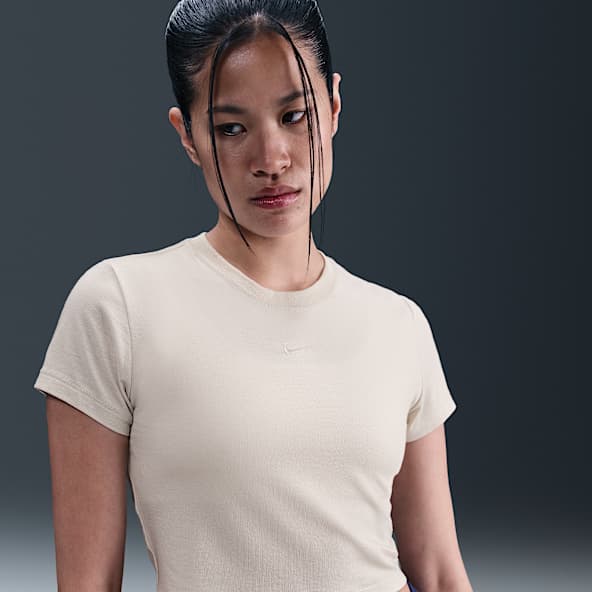 Nike Sportswear Chill Knit Women's Cropped T-Shirt