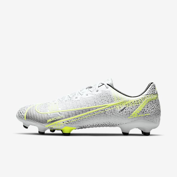 mens studded football boots