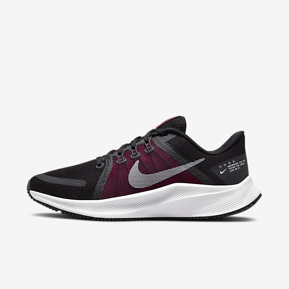 womens black nike walking shoes
