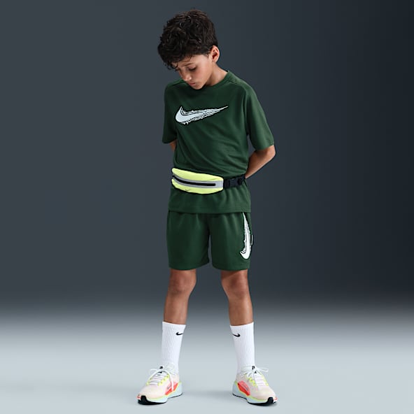 Nike Multi Dri-FIT Genç Çocuk (Erkek) Şortu