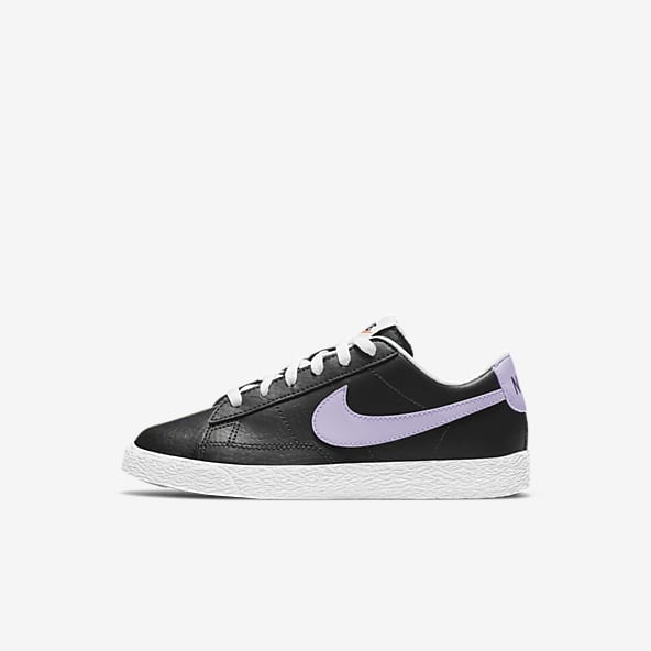 popular girl nike shoes