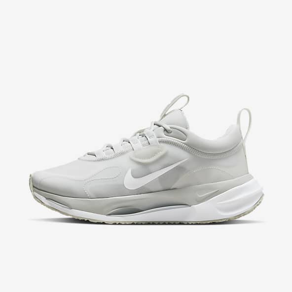 Shoes. Nike GB
