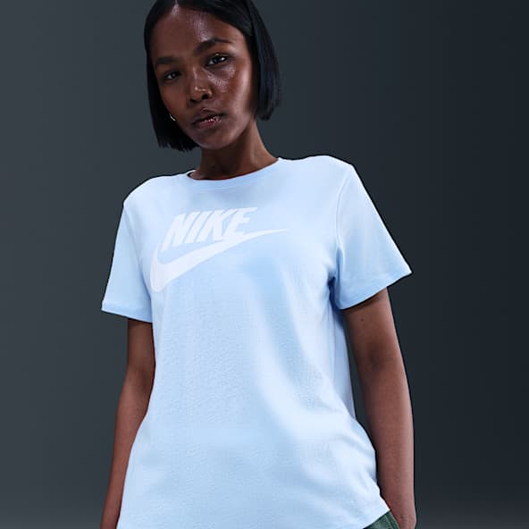 Nike Sportswear Essentials Playera con logotipo para mujer