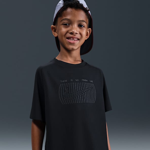 Nike Sportswear Multi Dri-FIT T-Shirt für ältere Kinder (Jungen)