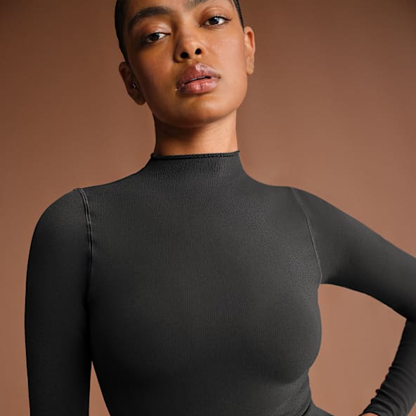 NikeSKIMS Vintage Seamless Women's Mock-Neck Crop Top