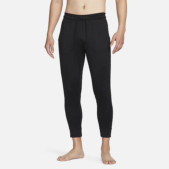 Choosing Clothing for Hot Yoga: Tips to Stay Cool and Comfortable