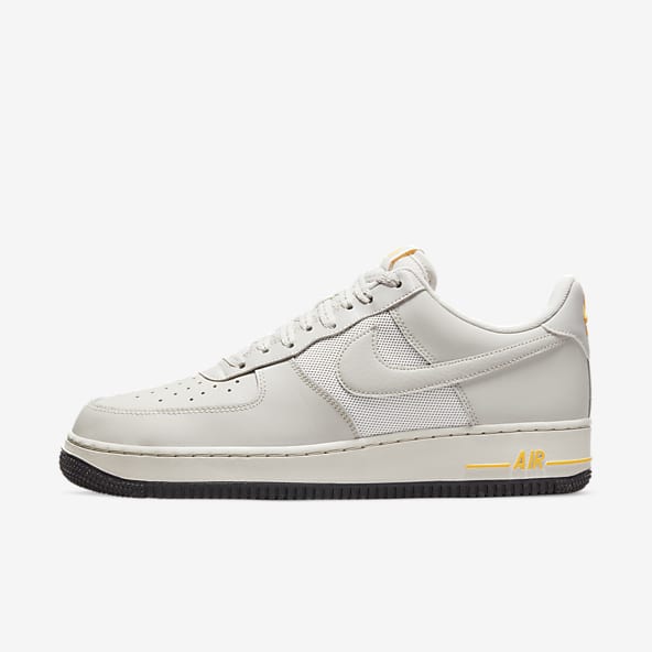 nike air force 1 z czarnym znaczkiem