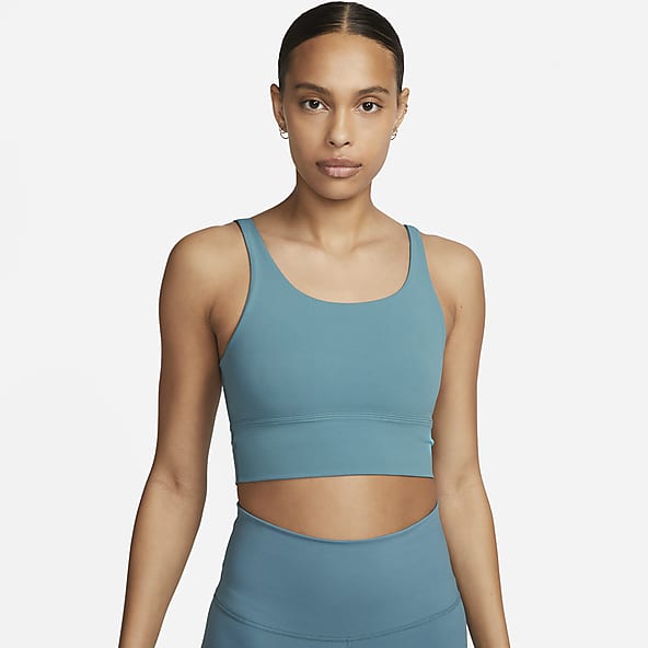 Staying Dry Scoop Neck Sports Bras. Nike IN