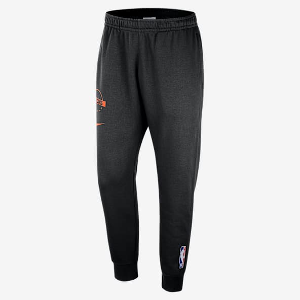 New York Knicks Club Joggers de entrenamiento Nike de tejido Fleece de la NBA para hombre