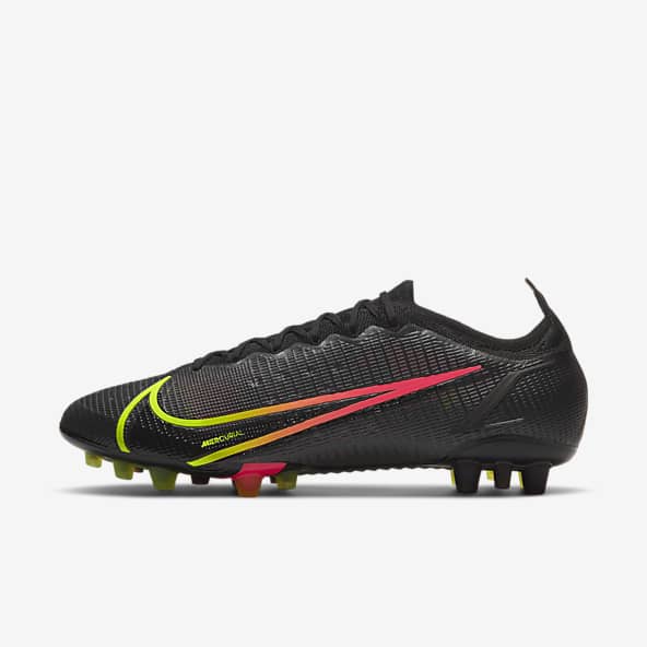 nike black and gold football boots