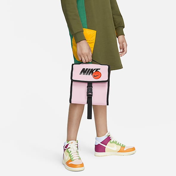 Nike Swoosh Smile Lunch Bag Bolsa para el almuerzo para niños talla grande (7.5 L)