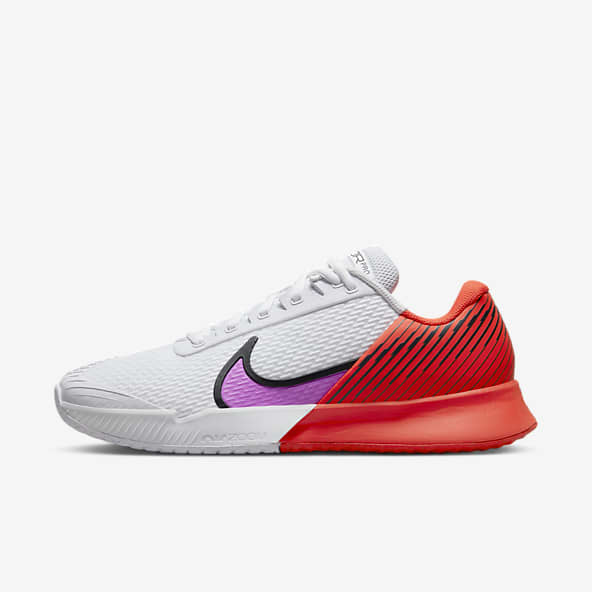 Tennis Shoes. Nike