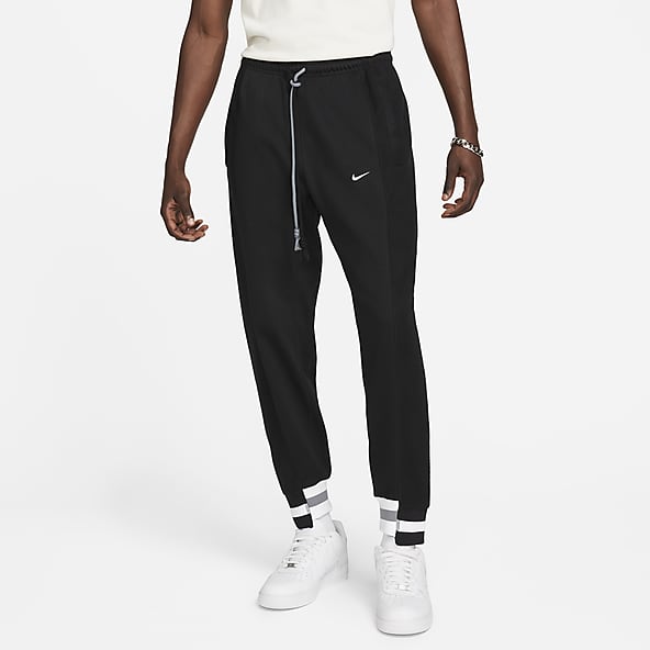 Nike Joggers und Sweatpants. Nike AT