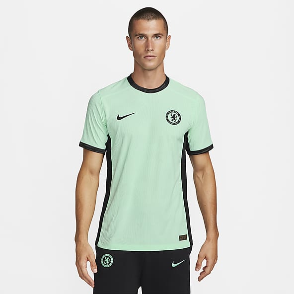 Erkek Futbol Formalar . Nike TR