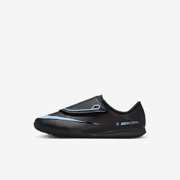 Nike Jr. Mercurial Vapor 16 Club Little Kids' IC Low-Top Soccer Shoes