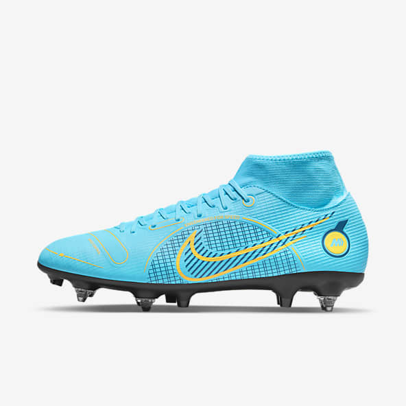 scarpe da calcio per terreni fangosi