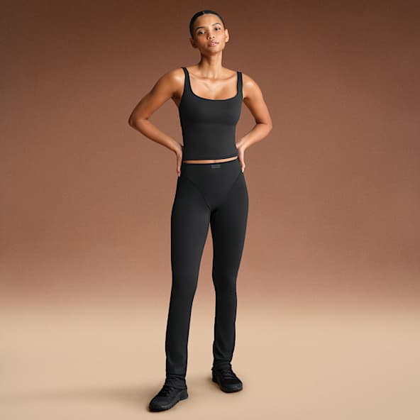 NikeSKIMS Matte Women's High-Waisted V-Panel Straight Leggings