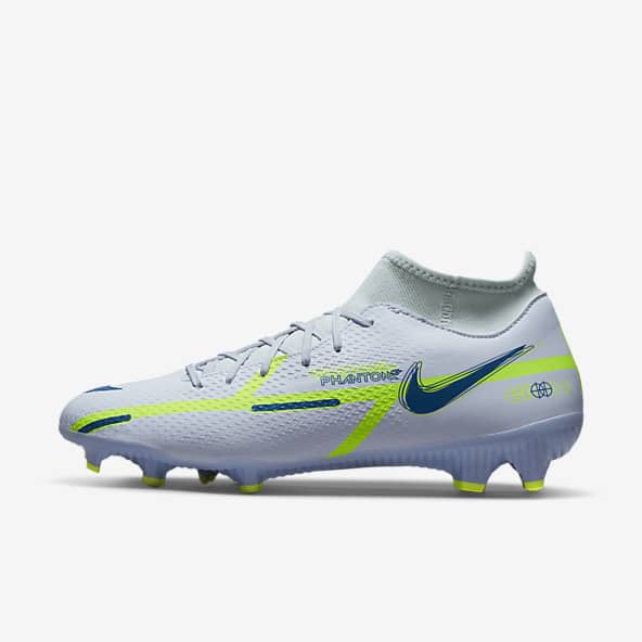 Phantom Vision Football Boots. Nike RU