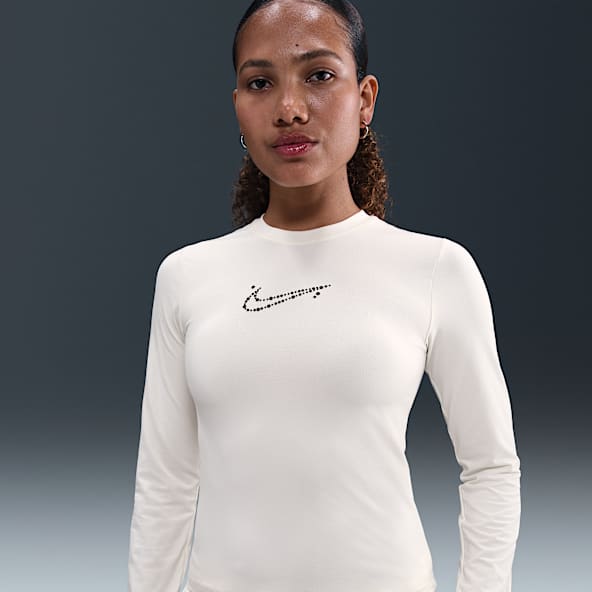 Nike Sportswear Nike Sportswear Women's Tight Cropped Long-Sleeve T-Shirt