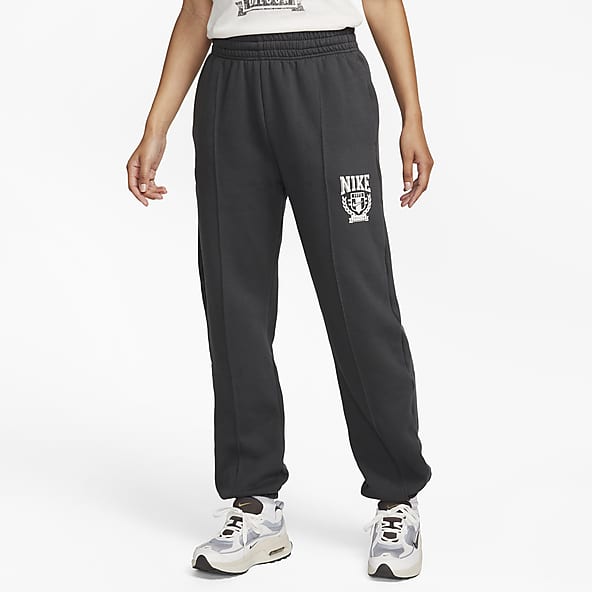 Loose Trousers & Tights. Nike CA