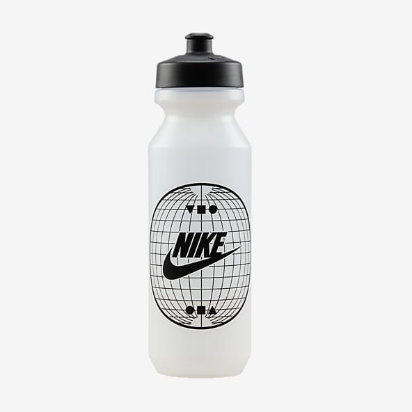 https://static.nike.com/a/images/c_limit,w_592,f_auto/t_product_v1/24693852-478a-44c0-b45c-1e0a1993fec1/32oz-big-mouth-graphic-water-bottle-2td8kQ.png