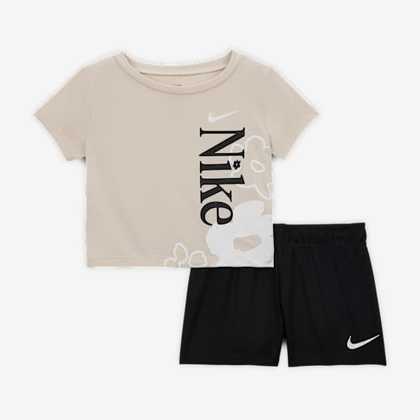 Nike Baby (12-24M) Wild Flower T-Shirt and Mesh Shorts Set