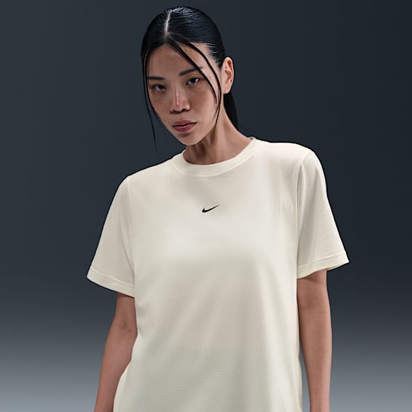 Nike Women's Dri-FIT Short-Sleeve T-Shirt