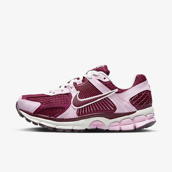 Pink Zoom Vomero Shoes. Nike.com