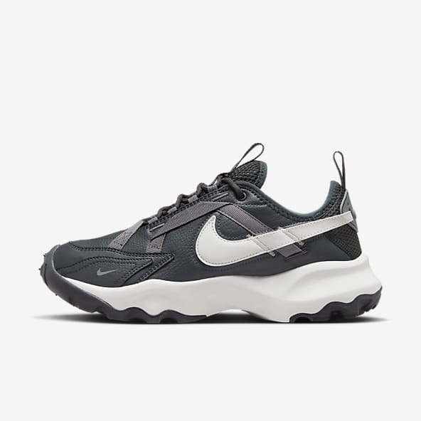 New grey hotsell nike shoes