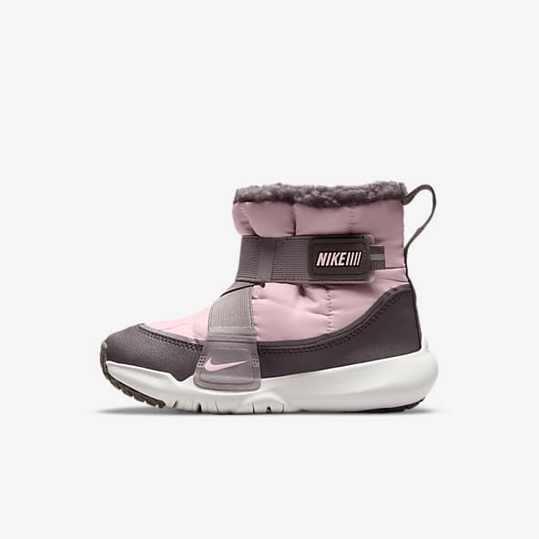 Boots. Nike NL