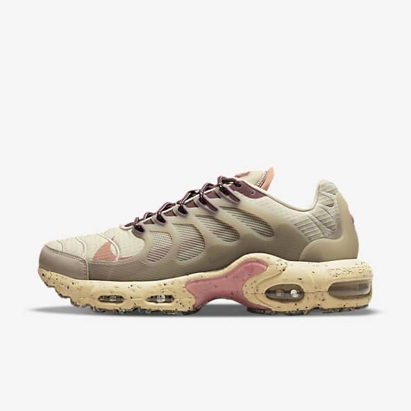 Nike Air Max Plus. Nike BE