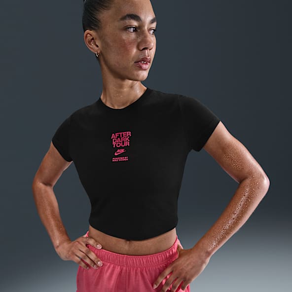 Nike Women's Slim Short-Sleeve Cropped T-Shirt