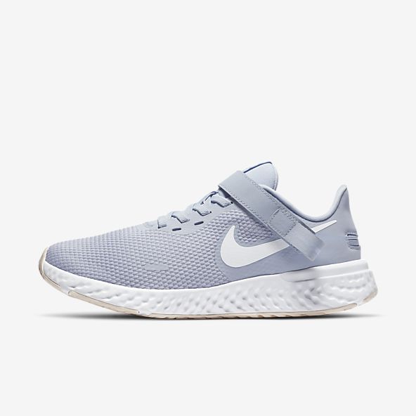 nike revolution 5 flyease women's running shoe
