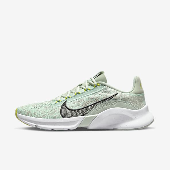 Nike SuperRep 鞋款。Nike TW
