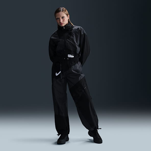 black nike jogging suit womens