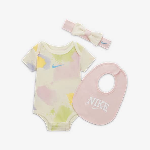 Baby best sale onesies nike