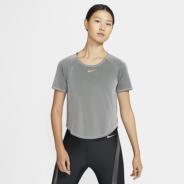 nike running t shirt