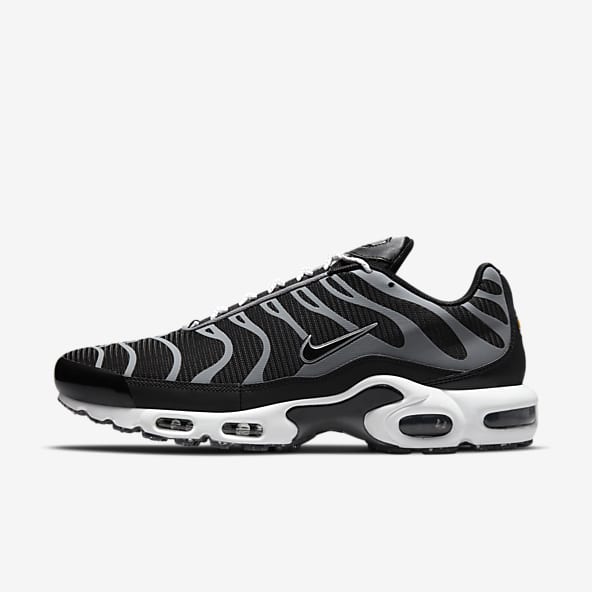 mens black nike trainers sports direct