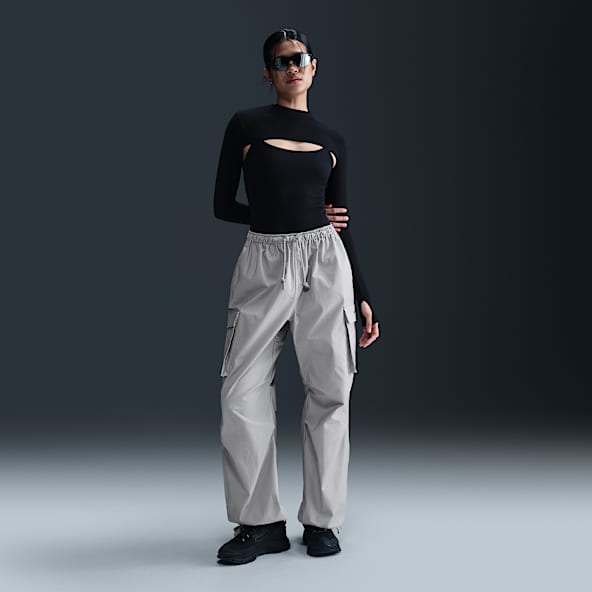 Nike Sportswear Women's Mid-Rise Oversized Cargo Trousers