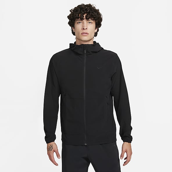 Negro Rompevientos. Nike US