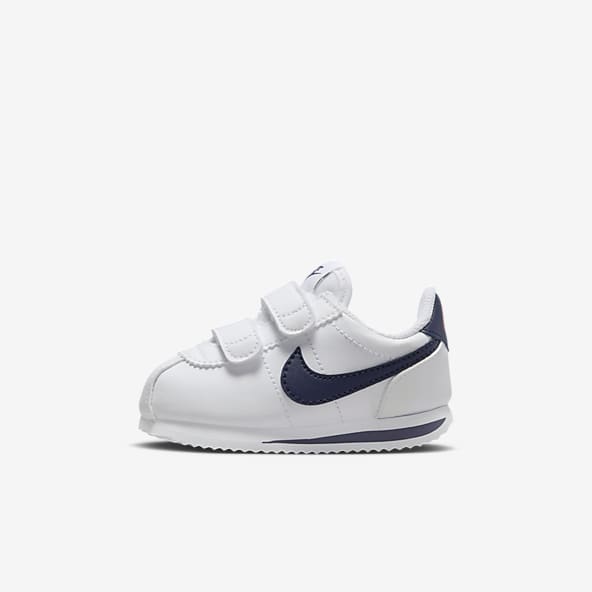 Cortez Shoes. Nike IN