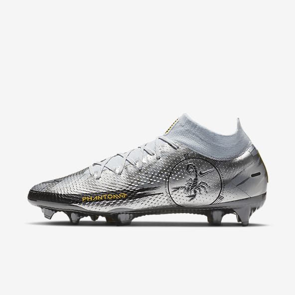 ladies soccer cleats