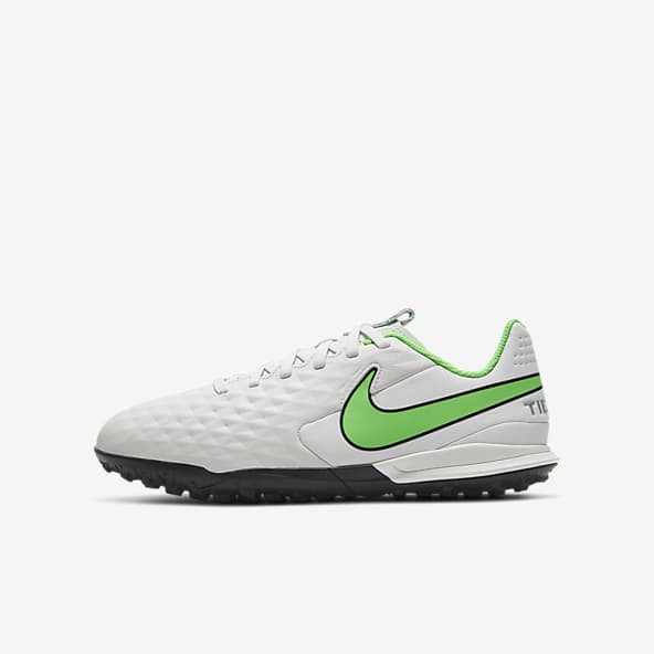 chaussure de foot nike grise