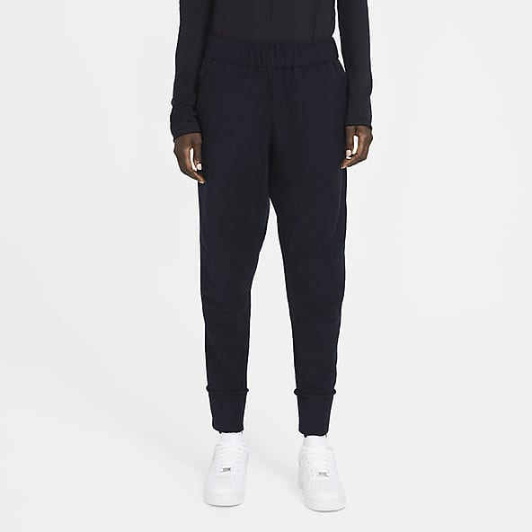 nike trend fleece loose fit cuffed sweatpants in blac