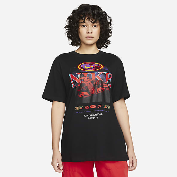 Nike Sportswear Essential Playera Americana para mujer