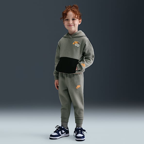 Nike Nike Toddler Fleece Pullover Hoodie and Joggers Set