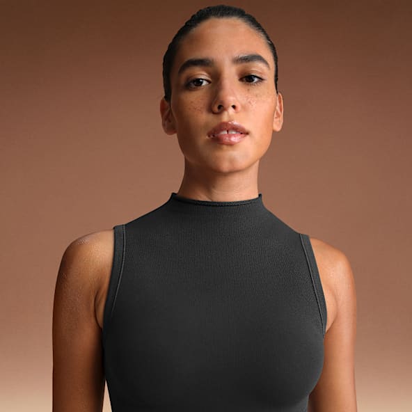 NikeSKIMS Vintage Seamless Women's Mock-Neck Long-Line Bra