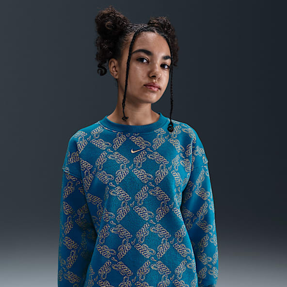 Nike Sportswear Club Fleece Big Kids' (Girls') Oversized Printed Crewneck Sweatshirt